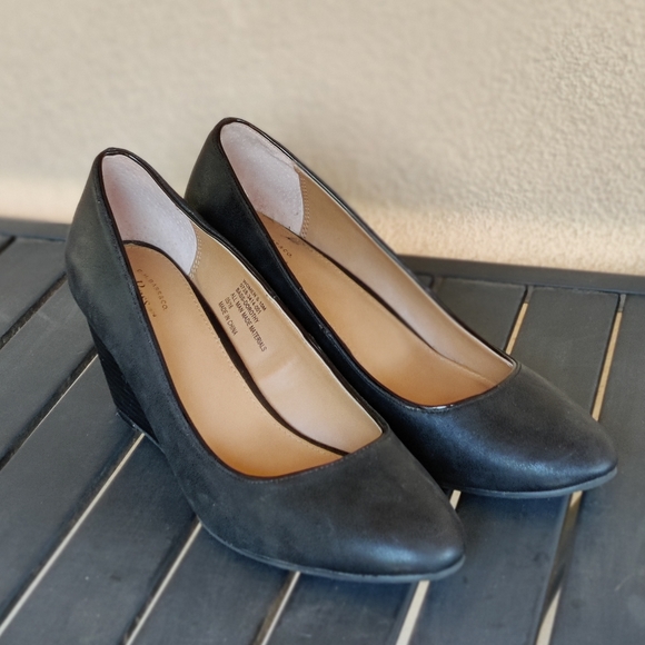 Bass Dorothy Black Wedge Heels Sz 10 - Picture 4 of 9